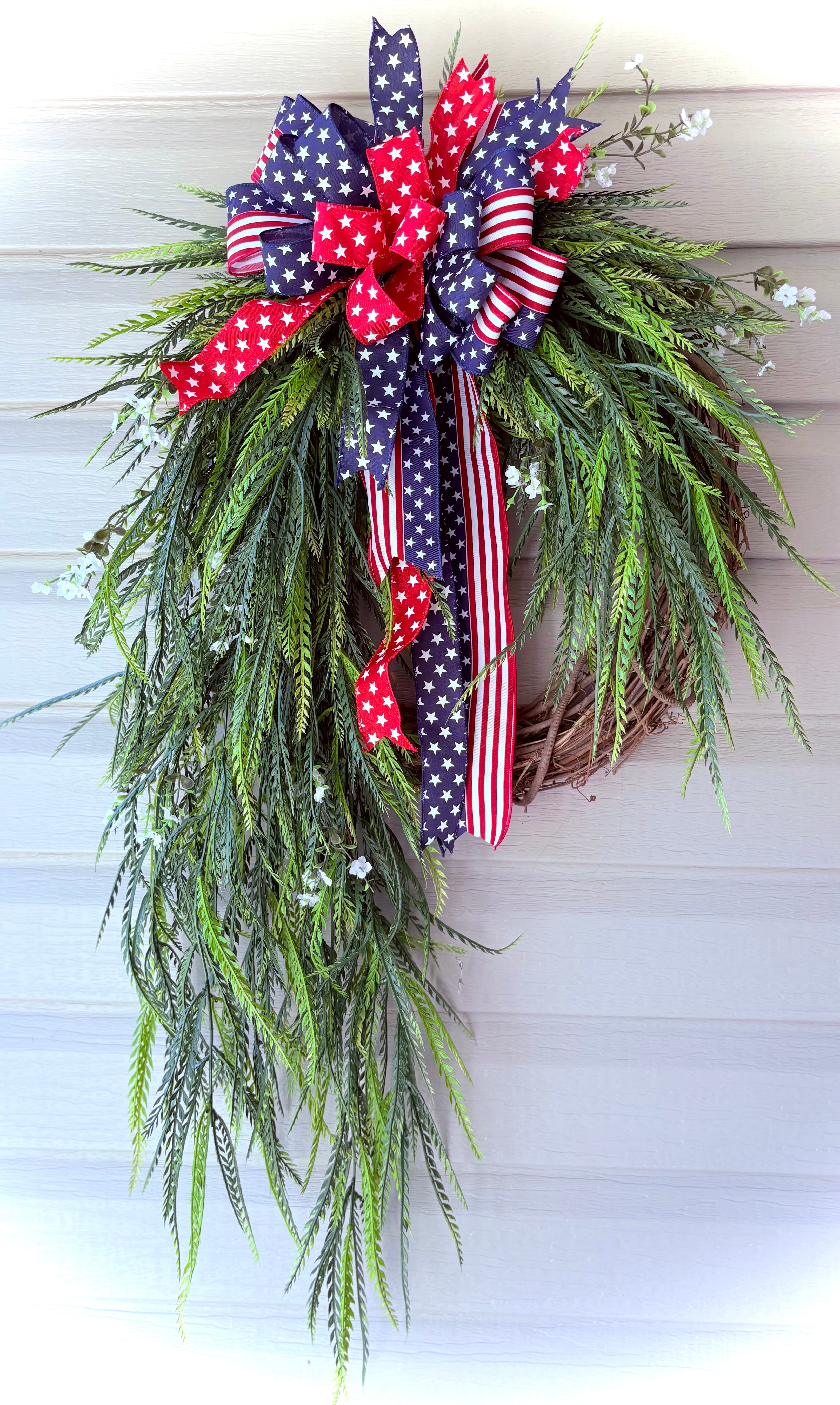 32" Americana Saw Grass Wreath- Mixed Americana Bow